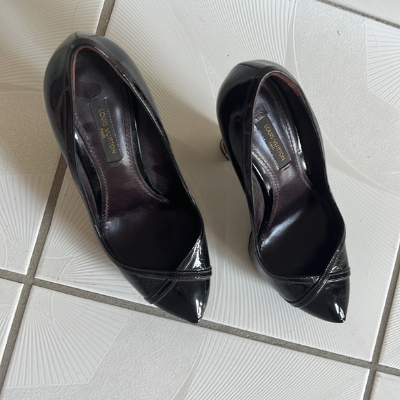 Louis Vuitton Heels - Picture 2 of 2
